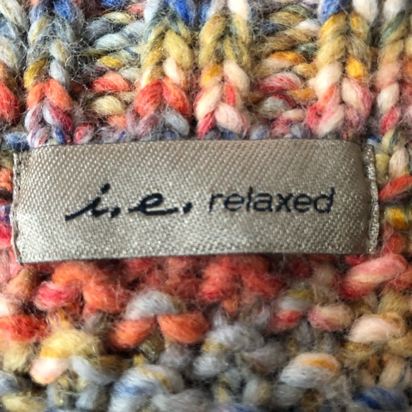 i.e. relaxed bomber style sweater/jacket with zip front. Beautiful jewel-tone - Picture 7 of 9